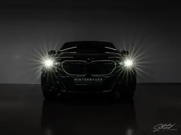 BMW 550e xDrive M-SPORT ICONIC