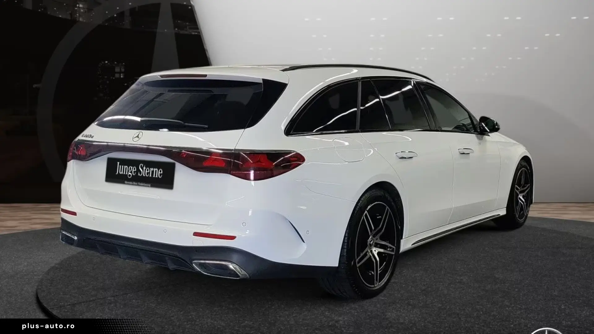 Mercedes-Benz E 220 d T AMG PANO NIGHT LED DISTRONIC