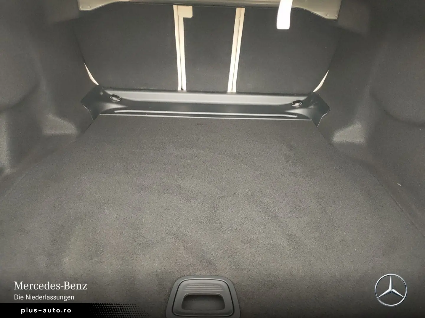MERCEDES-BENZ E 220 d AMG Advanced  Bur4D 20  DIGI DISTRONIC
