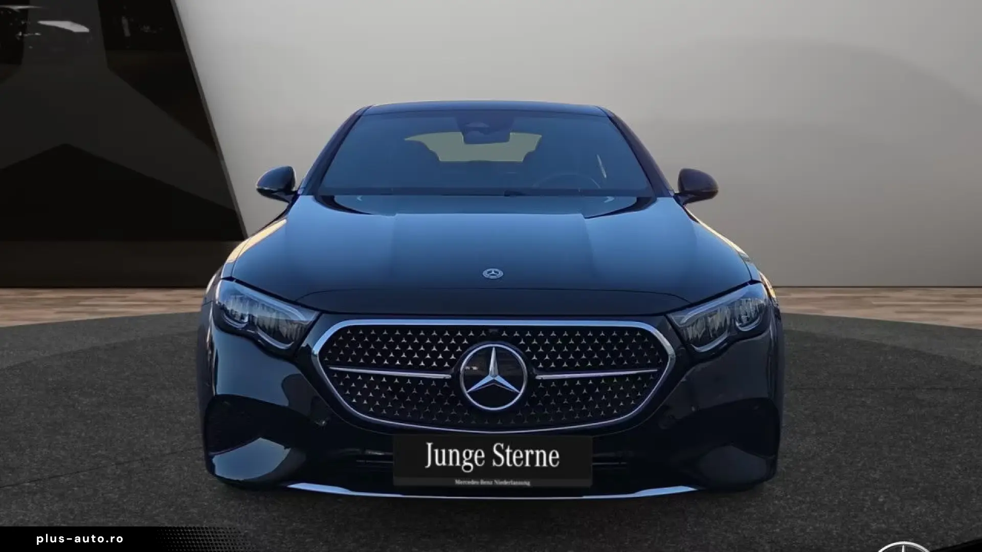 Mercedes-Benz E 220 d Avantgarde Adv Burm4D