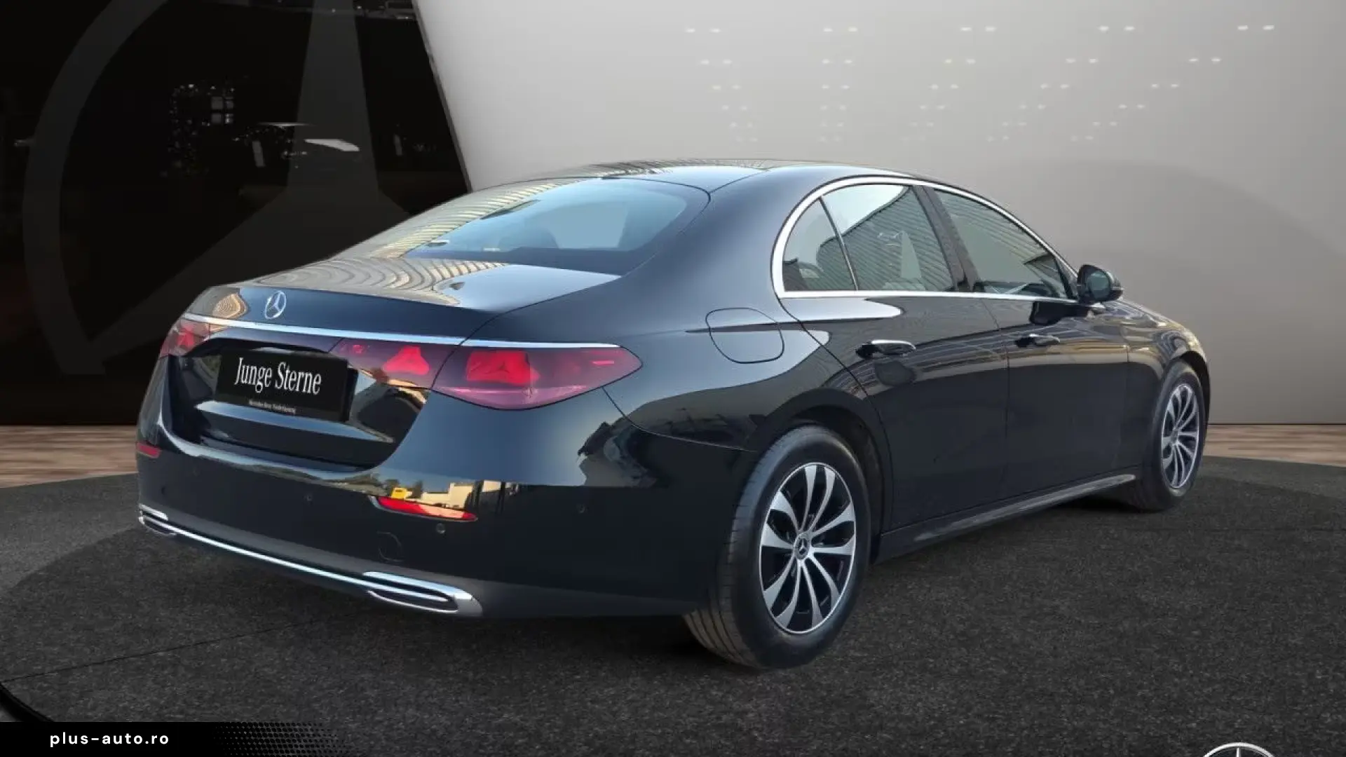 Mercedes-Benz E 220 d Avantgarde Adv Burm4D