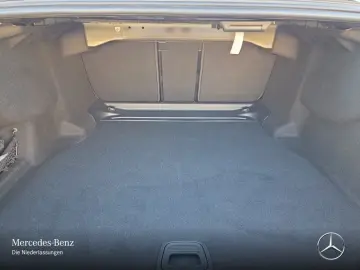 Mercedes-Benz E 220 d Avantgarde Adv Burm4D