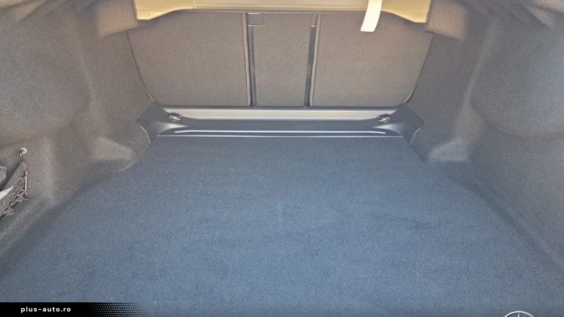 Mercedes-Benz E 220 d Avantgarde Adv Burm4D