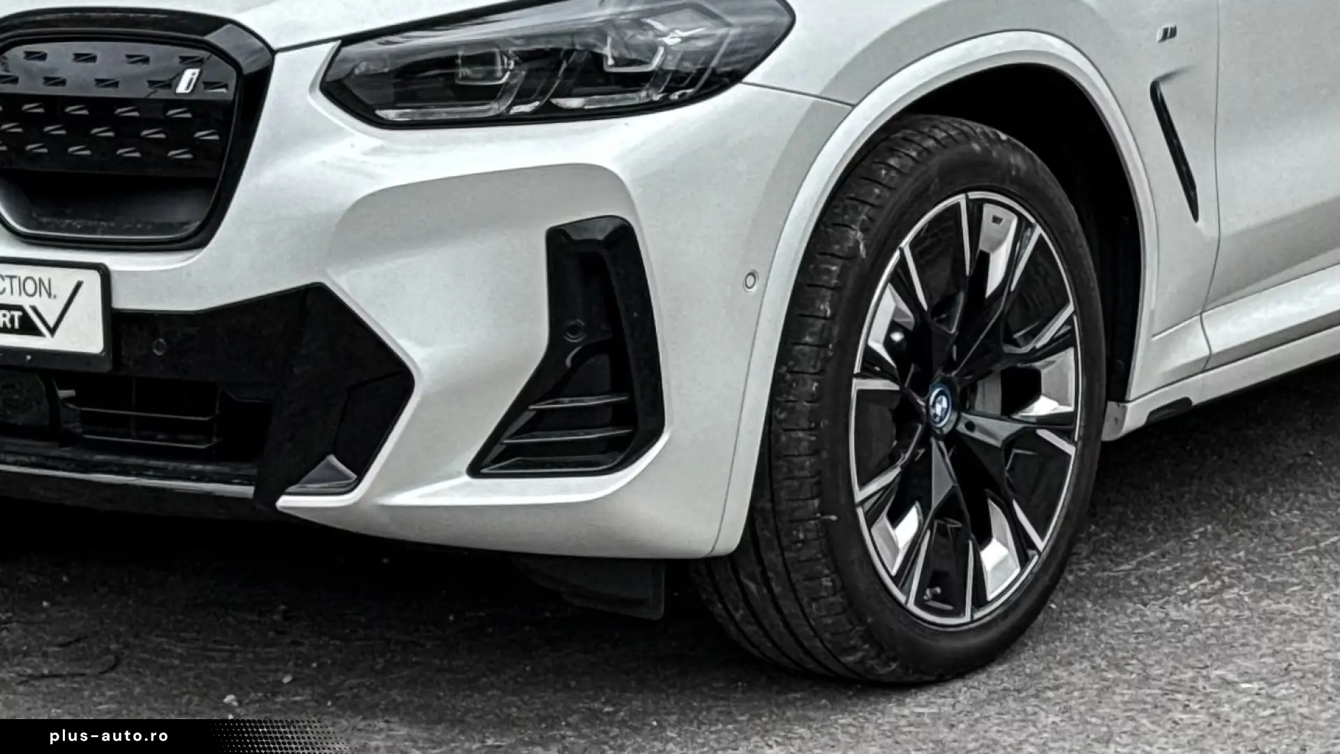 BMW iX3 M-SPORT AHK LED NAVI ACC H K