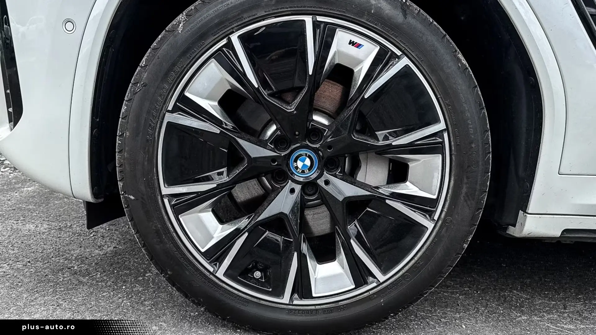 BMW iX3 M-SPORT AHK LED NAVI ACC H K