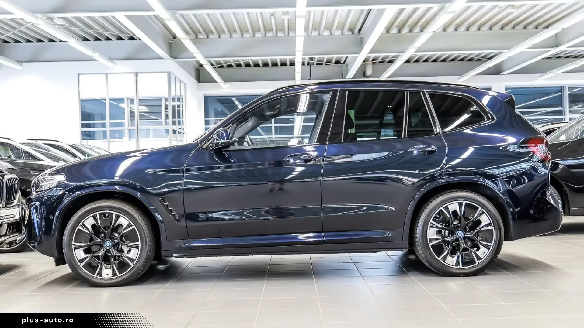 BMW iX3 HUD PANO ACC 360