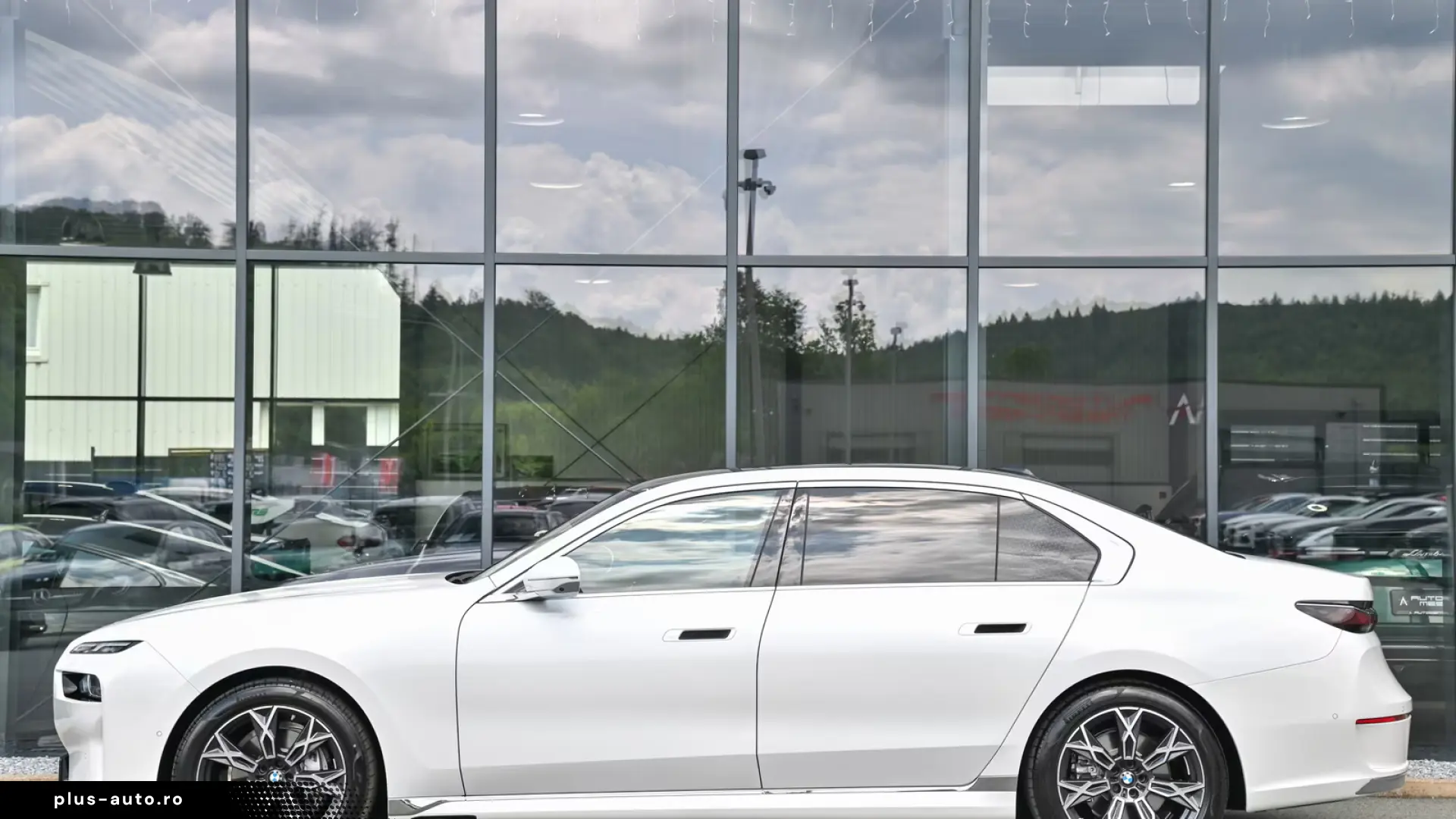 BMW 740d xDrive Design Pure Excellence  Sky Lounge