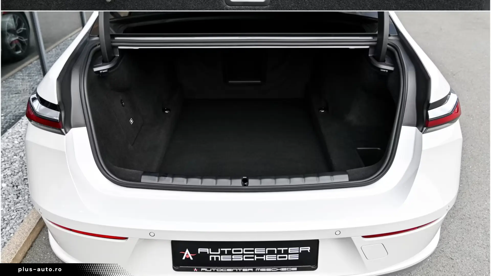 BMW 740d xDrive Design Pure Excellence  Sky Lounge