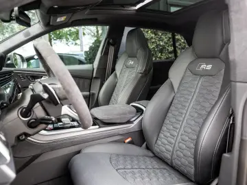 AUDI RSQ8 4.0 TFSI Performance
