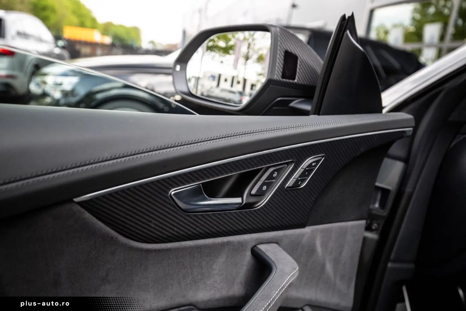 AUDI RS Q8 2025 — imagine 24