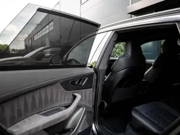 AUDI RSQ8 4.0 TFSI Performance