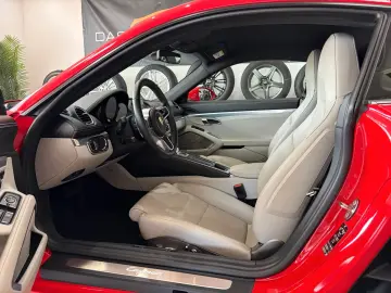 Porsche 718 Cayman Style Edition