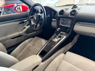 Porsche 718 Cayman Style Edition