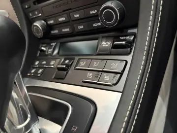 Porsche 718 Cayman Style Edition