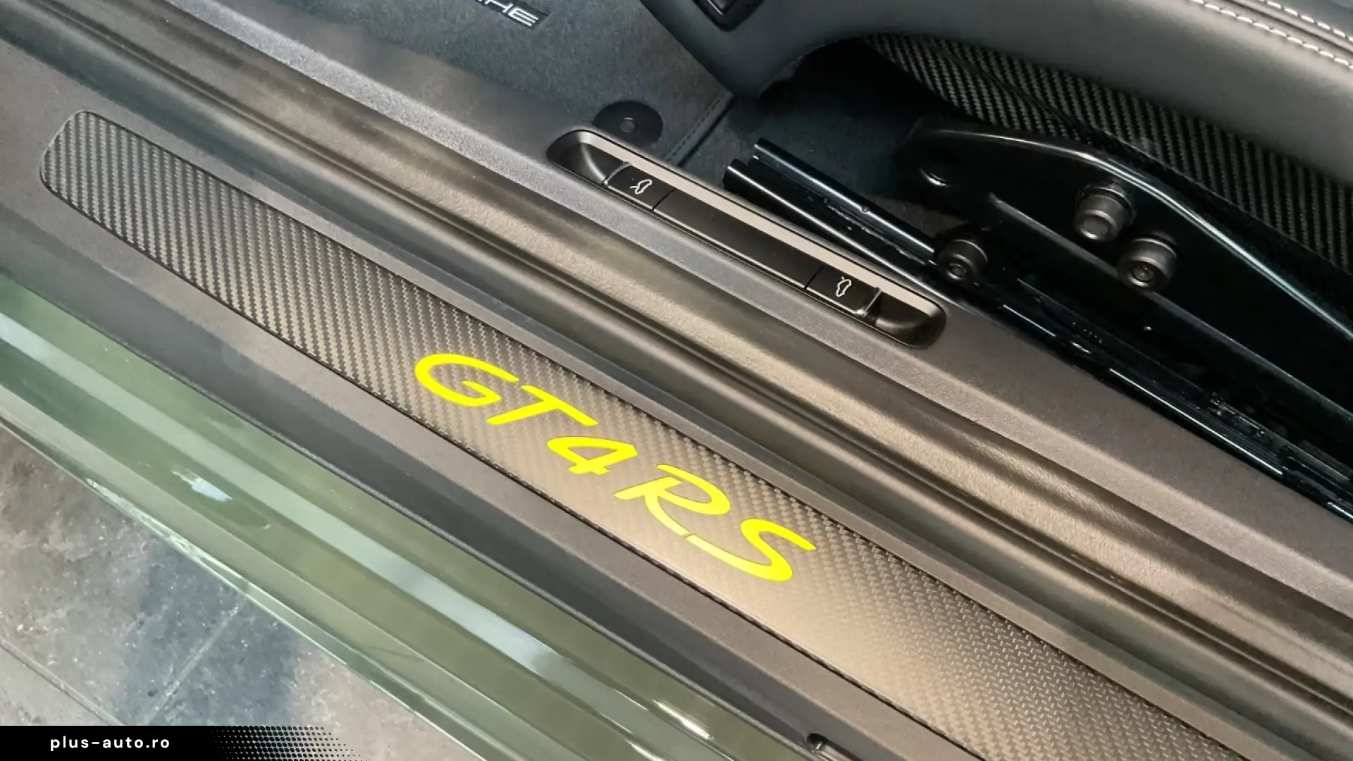 Porsche Cayman 718 GT4 RS