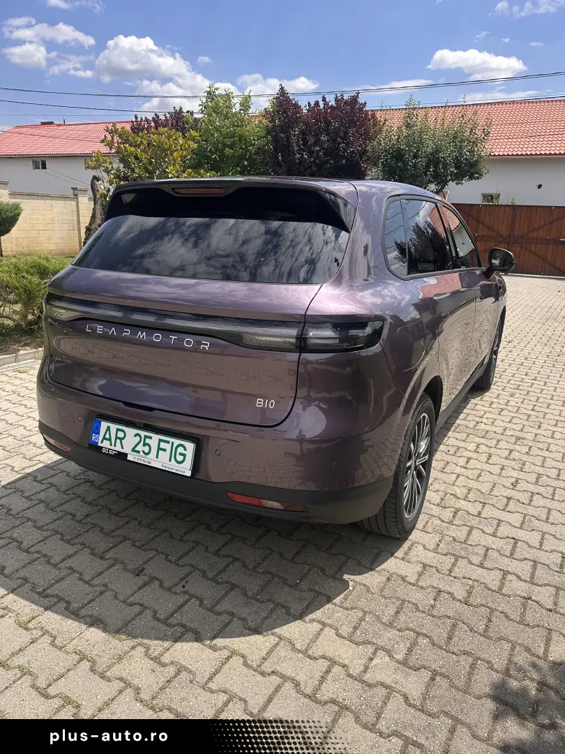 Leapmotor B10
