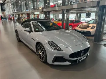 MASERATI GranCabrio 3.0 V6 Trofeo