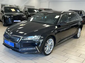 Skoda Superb L&K iV Leather 360 Cam LED AHK Navi CarPlay