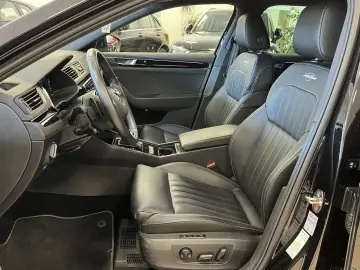 Skoda Superb L&K iV Leather 360 Cam LED AHK Navi CarPlay