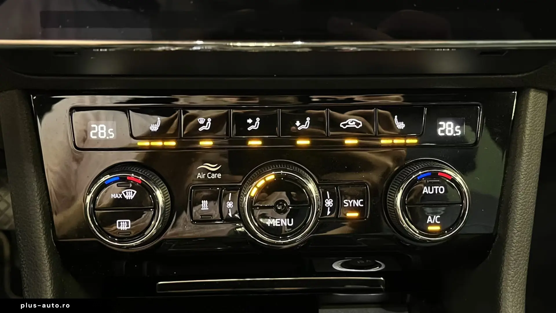 Skoda Superb L&K iV Leather 360 Cam LED AHK Navi CarPlay