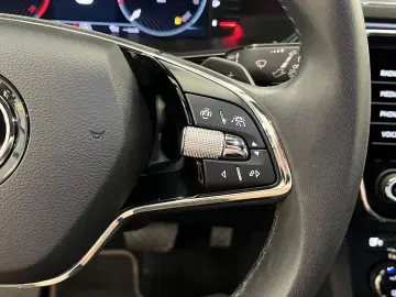 Skoda Superb L&K iV Leather 360 Cam LED AHK Navi CarPlay