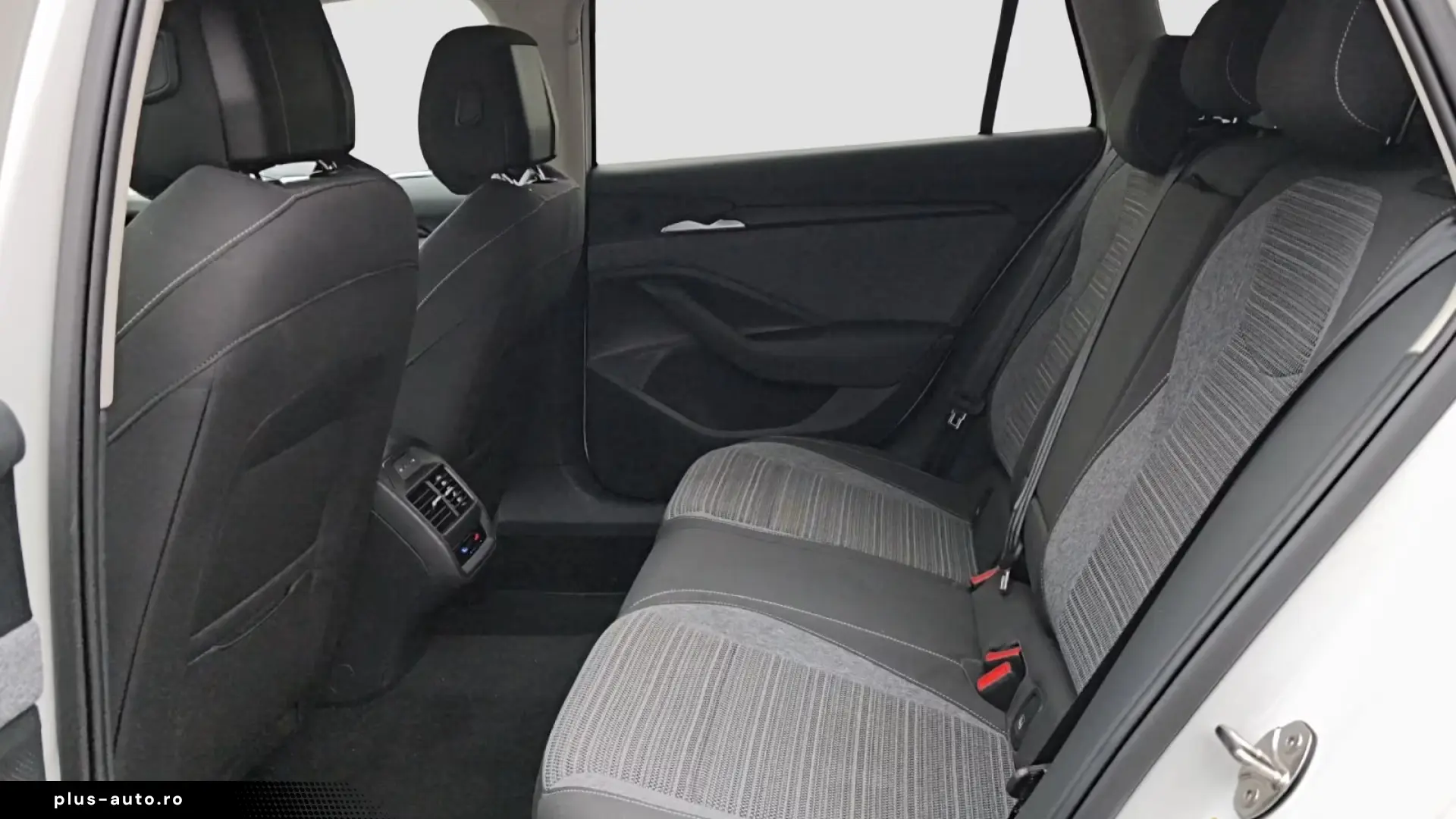 Skoda Superb Combi 2.0 TDI DSG