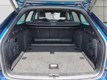 Skoda SUPERB 2.0TDI L&K 4x4  AHK MATRIX STD.HZG 360KAM