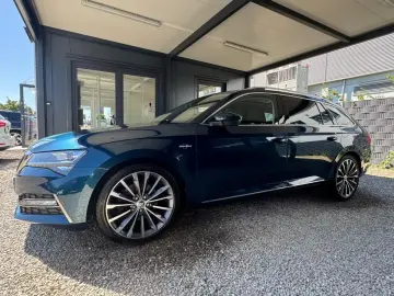 Skoda Superb 2.0 TDI DSG 4x4 L&K STANDH PANO