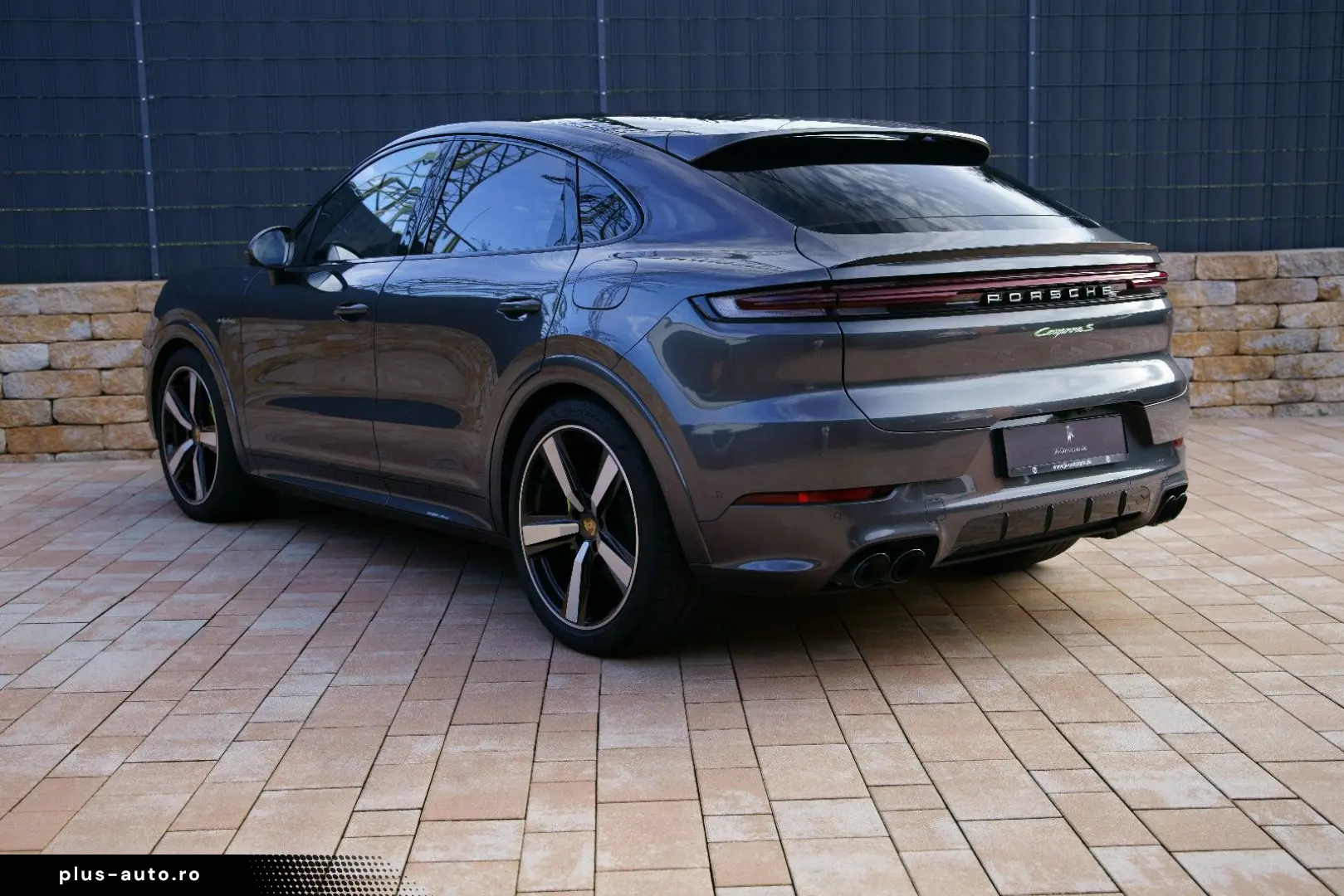 PORSCHE Cayenne Coupe S E-Hybrid SportDesign