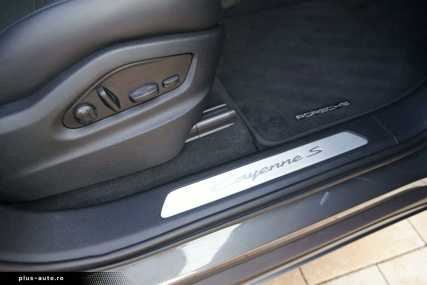 PORSCHE Cayenne Coupe S E-Hybrid SportDesign