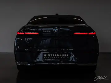 BMW i7 xDrive60 Executive Lounge