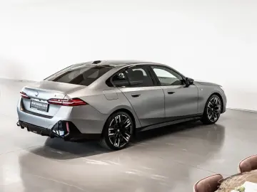 BMW i5 M60 xDrive Pano Iconic