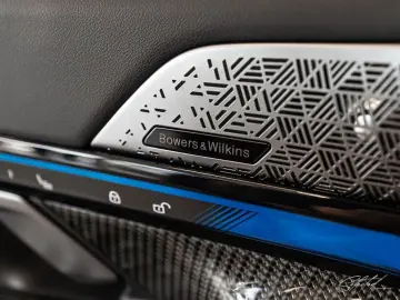 BMW i5 M60 xDrive Pano Iconic