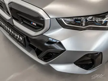BMW i5 M60 xDrive Pano Iconic