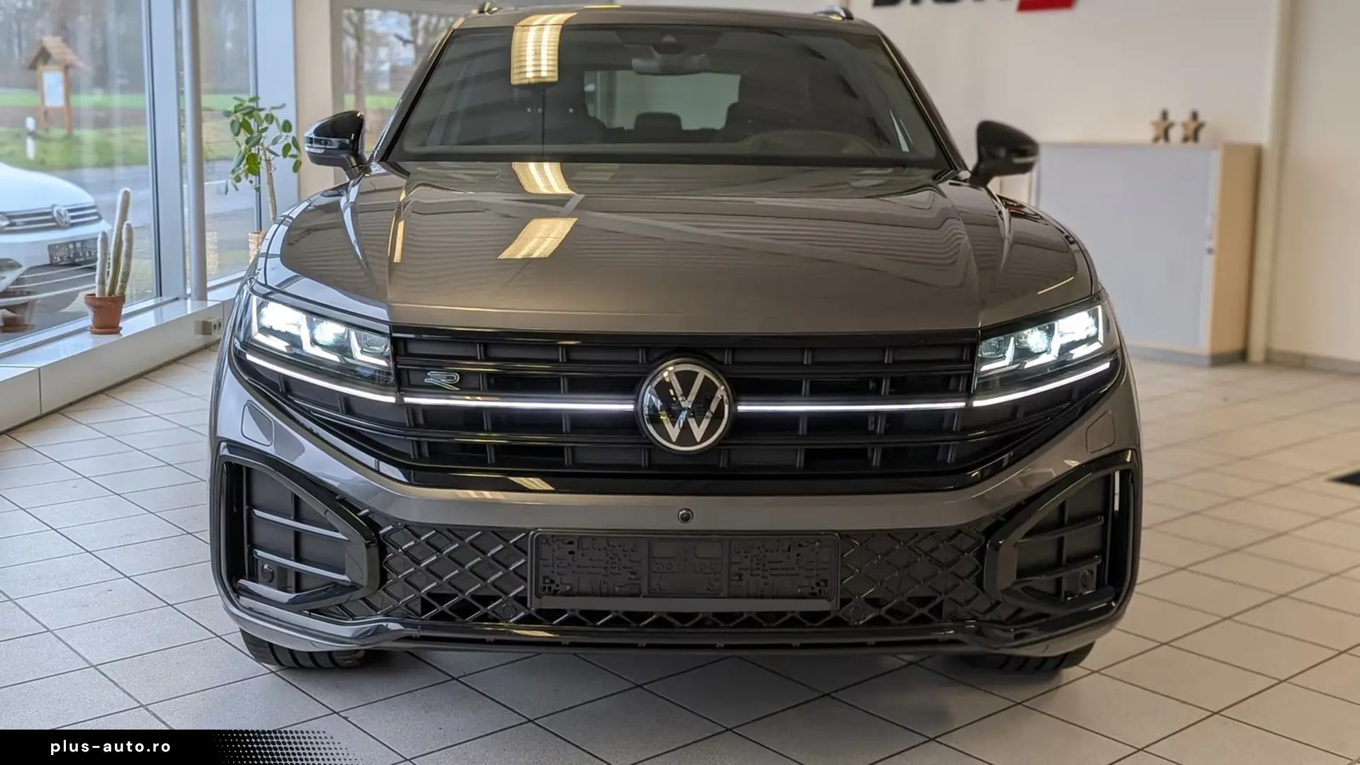 Volkswagen Touareg 3.0 TDI 4M R-Line   Finanțare Leasing