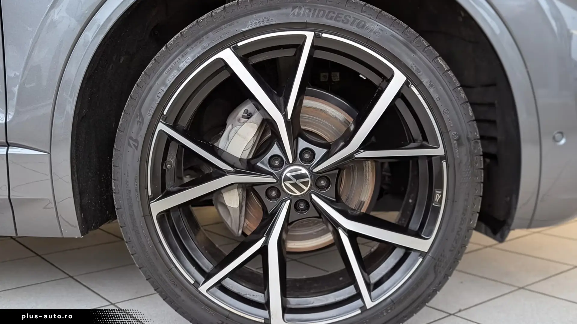 Volkswagen Touareg 3.0 TDI 4M R-Line   Finanțare Leasing