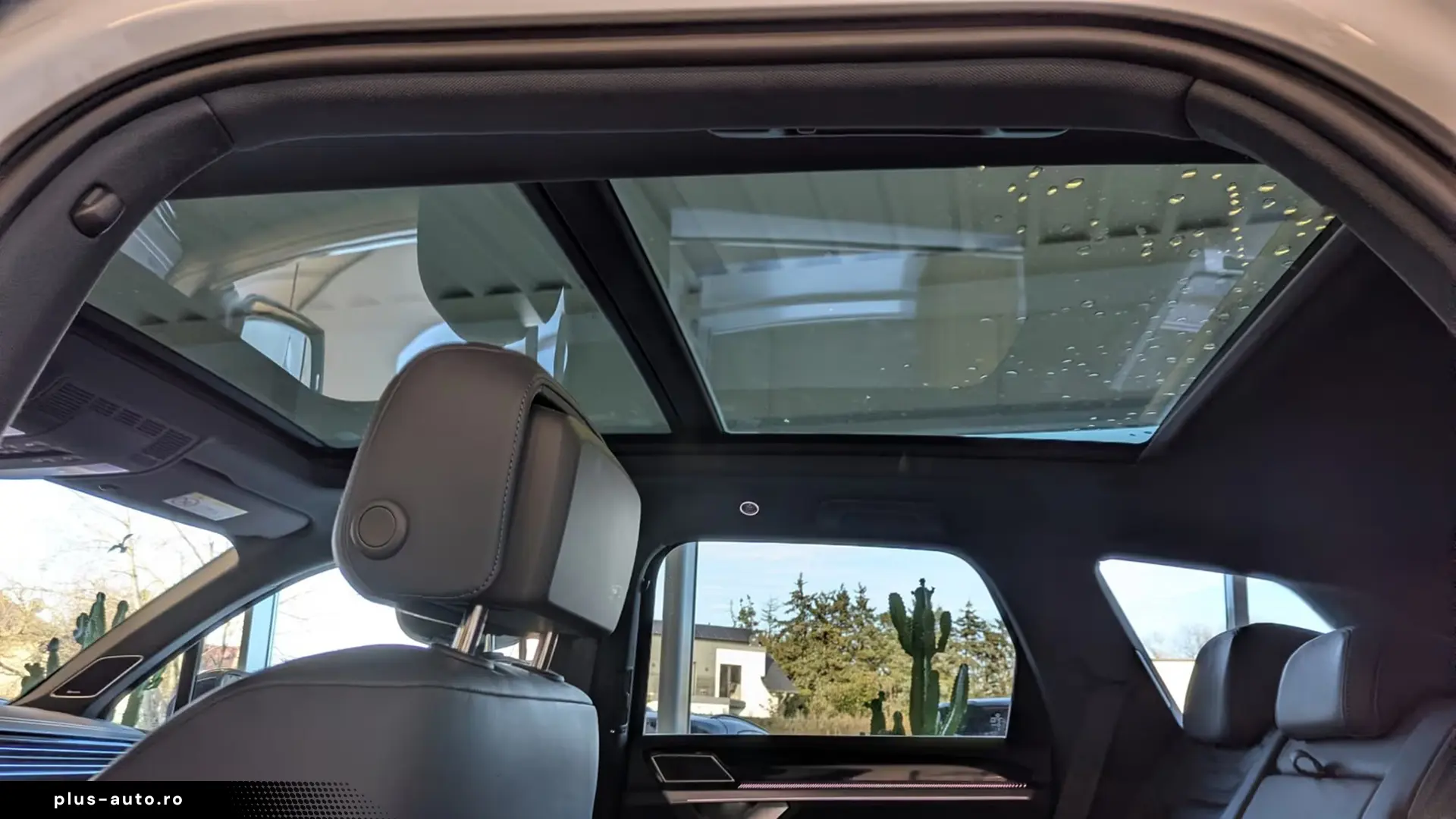 Volkswagen Touareg 3.0 TDI 4M R-line   Finanțare Leasing