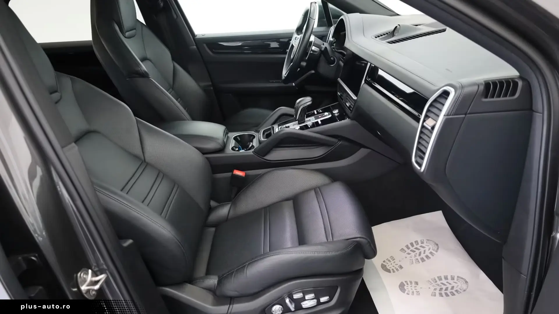 Porsche Cayenne E-Hybrid Coupe Sport Chr   Finanțare Leasing