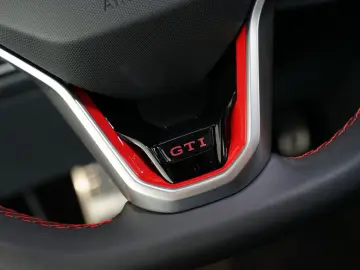 VW Golf GTI Clubsport   Akrapovic   Pano   AHK