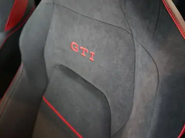 VW Golf GTI Clubsport   Akrapovic   Pano   AHK