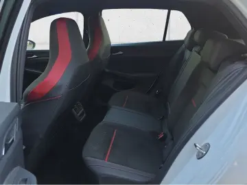 VW Golf VIII 2.0 TSI GTI Clubsport Per. Akrapovic