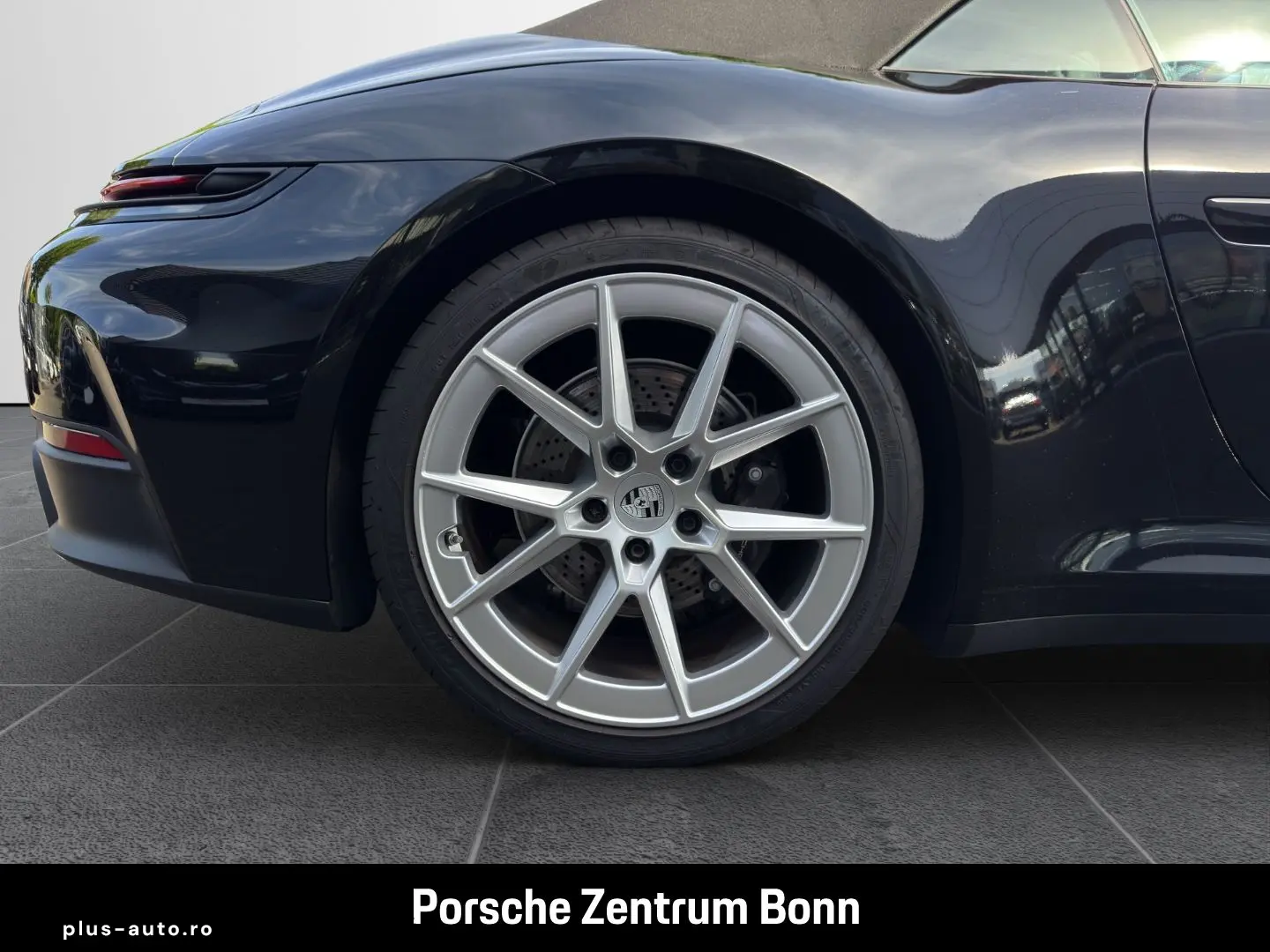 PORSCHE 911 2025 — imagine 24