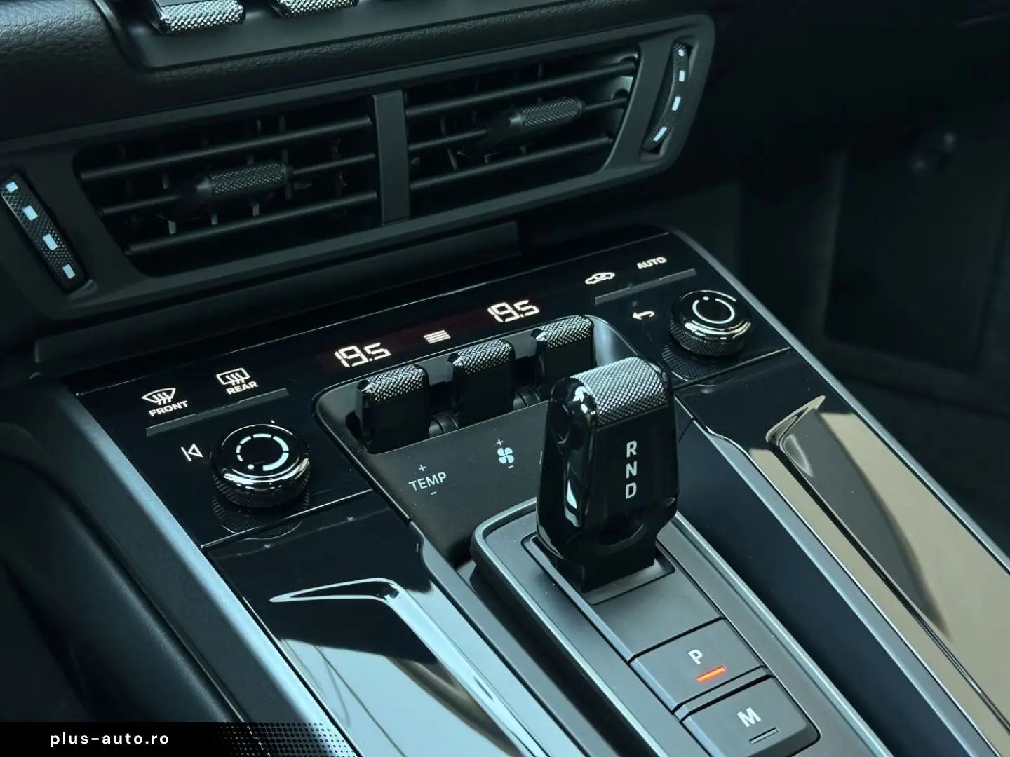 PORSCHE 911 2024 — imagine 12