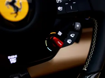 FERRARI 296 GTS      Ferrari Frankfurt