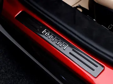 FERRARI 296 GTS      Ferrari Frankfurt