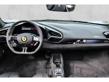 FERRARI 296 GTS  Racingsitze Liftsystem Carbon LED JBL