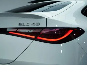 MERCEDES-BENZ GLC 43 AMG 4Matic Coupé PANO 360  BURM…