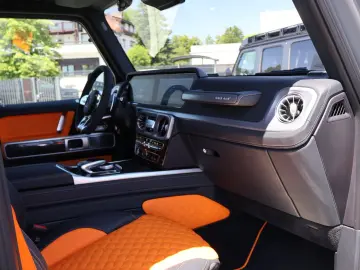 MERCEDES-BENZ G 63 AMG 4x4² MANUFAKTUR-Mandarin-Nigh…