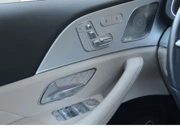 MERCEDES-BENZ GLE 350 de 4Matic (Pano Fahrassist AHK…