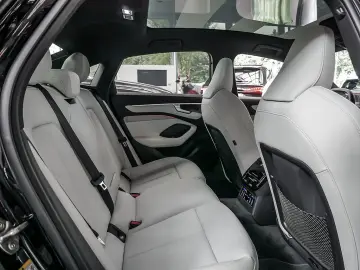 AUDI A6 Limousine e-hybrid quattro S tronic PANO 360